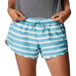 Columbia Bogata Bay Stretch Printed Short - Women's -Outdoor Sports Shop Columbia Bogata Bay Stretch Printed Short Women s Sea Wave Brush Stripe XS